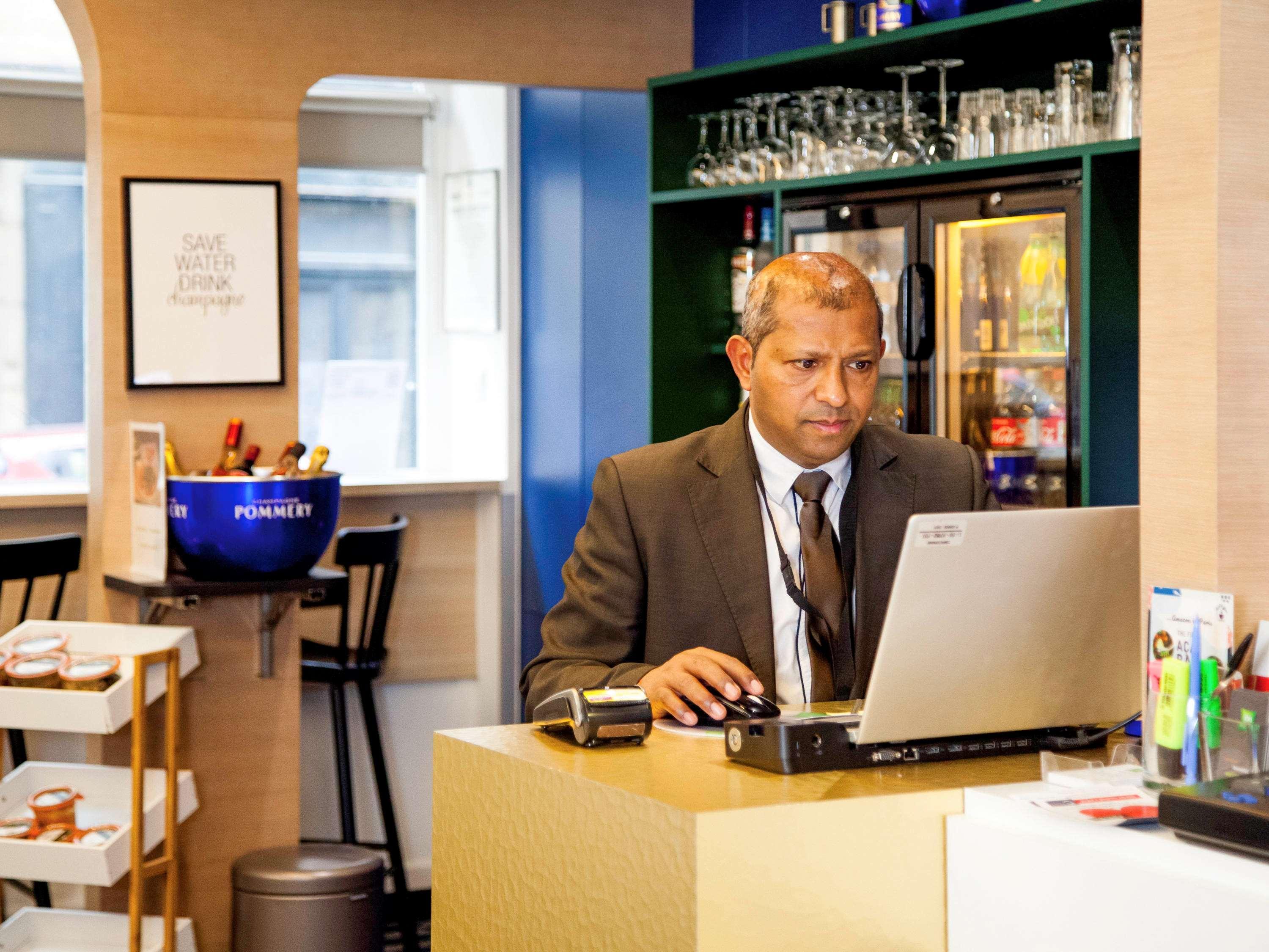 Ibis Styles Paris Cadet Lafayette Hotel Kültér fotó